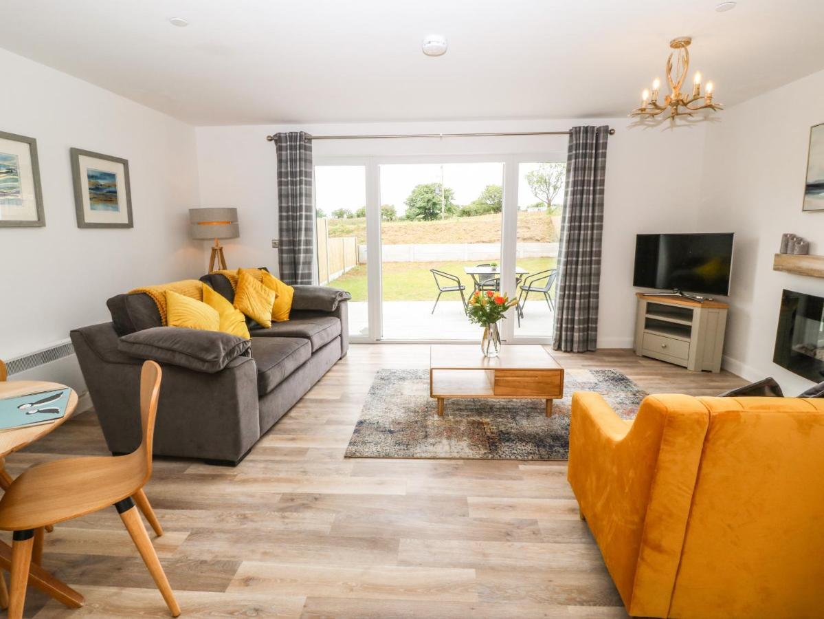 Вилла 15 Parc Delfryn Brynteg Экстерьер фото